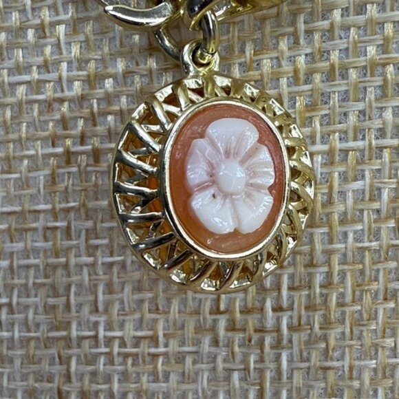 Vintage Amedeo Gold-Tone Multi-Strand Necklace With Reversible Cameo Pendant - Picture 4 of 15